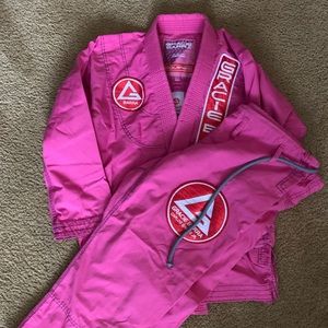 Gracie Barra Pink Team Gi, size F3